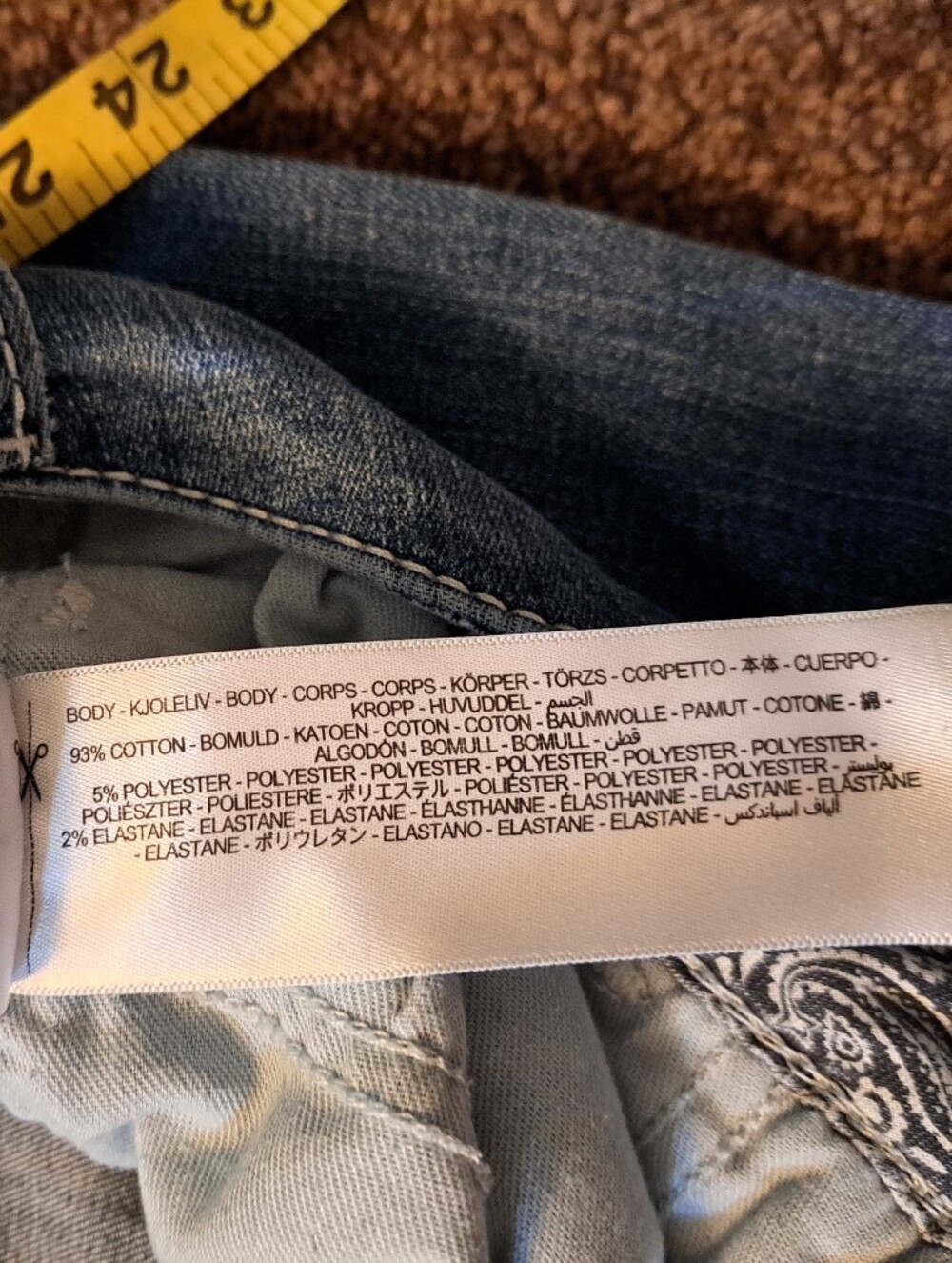 Ariat R.E.A.L. mid-rise bootcut  jeans with back-pocket whipstitch/embroidery - Picture 9 of 11
